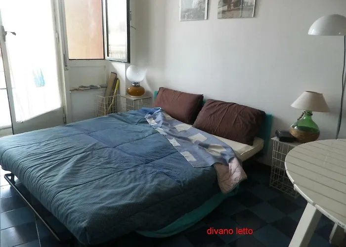 Pietre Nere Giardini Naxos